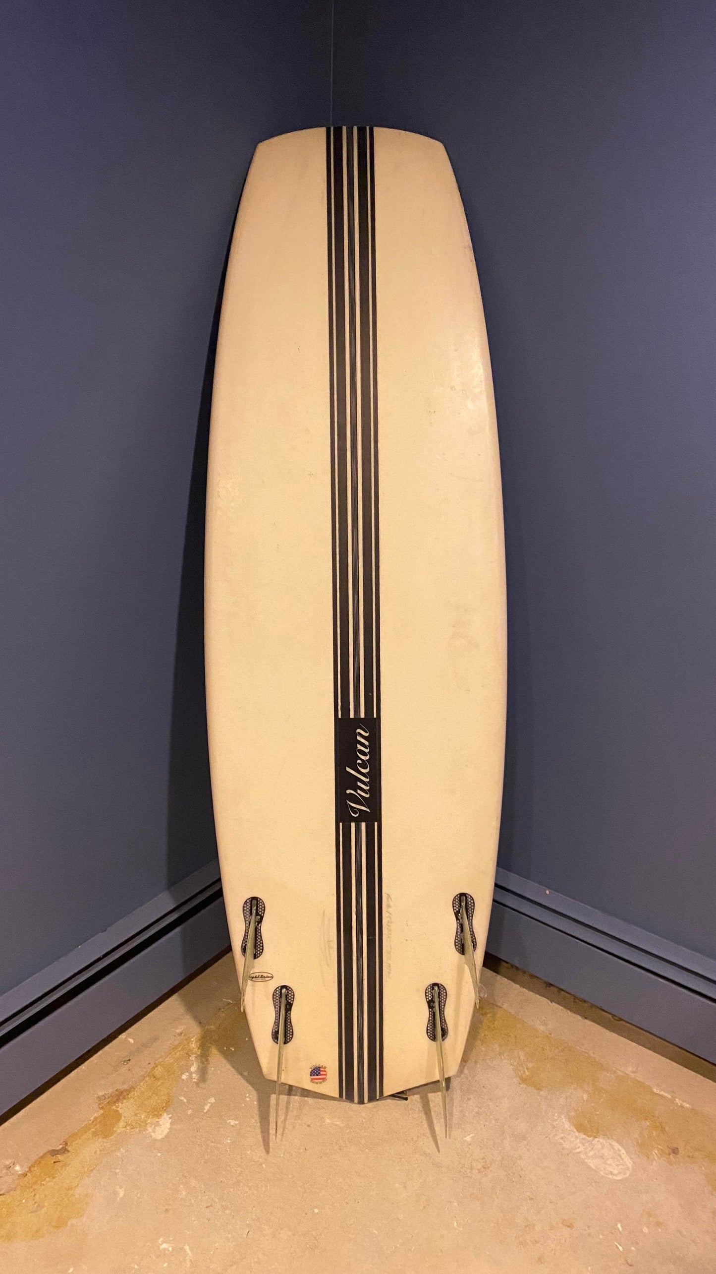 Vulcan Shortboard Groveler